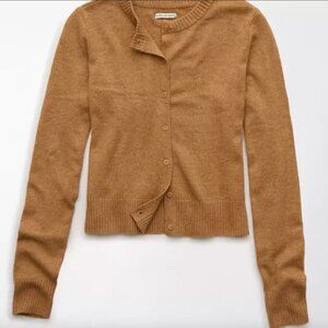 AE Fitted Crew Neck Cardigan size S